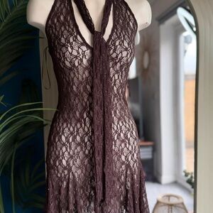 Elegant Backless Lace Dress in Chocolate Brown